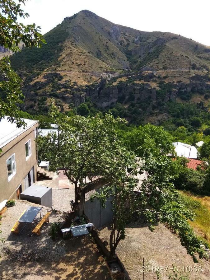 NNN Guest House Goris Extérieur photo