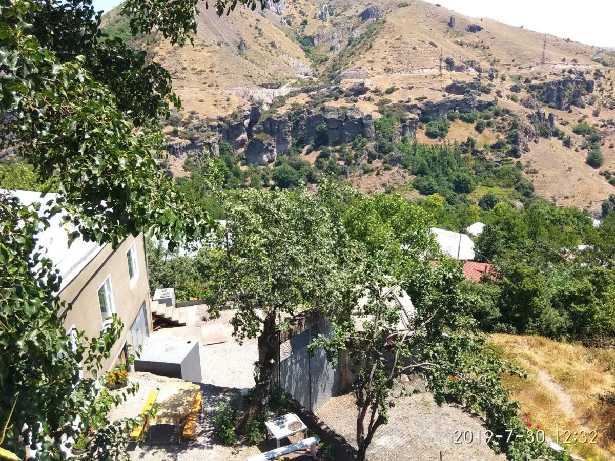 NNN Guest House Goris Extérieur photo