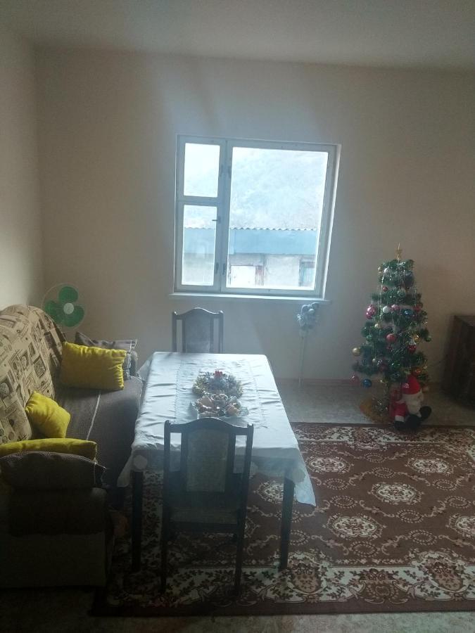 NNN Guest House Goris Extérieur photo